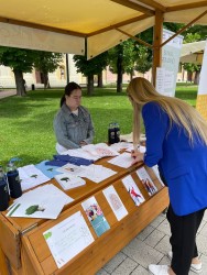 Inicijativa-za-informiranje-ranjivih-skupina---Informativni-punkt-Vinkovci03