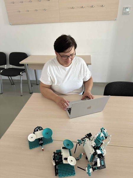 napredna-stem-izobrazba-lego-mindstorms-i-labos-virtualne-stvarnosti05
